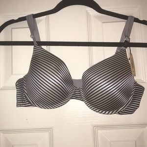NWT Victoria’s Secret bra!